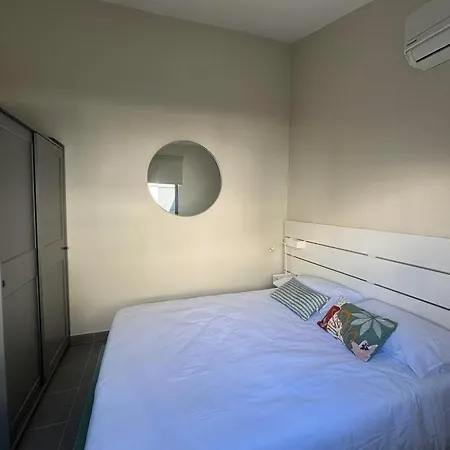 Δωμάτια σε οικογενειακή κατοικία Casa Da Monica *